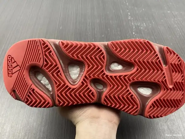 hype Red Adidas Yeezy Hi-Res HQ6979 700 Boost 0519